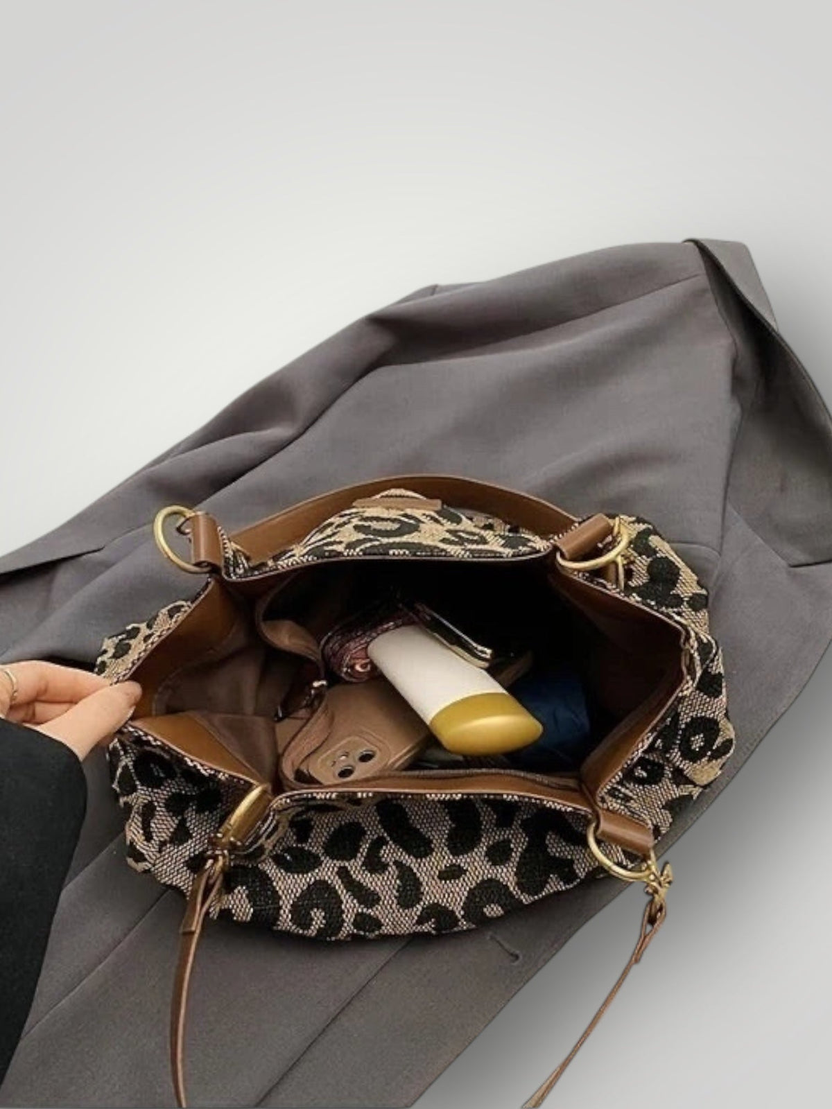 Leonara | Bolso bandolera con estampado de leopardo