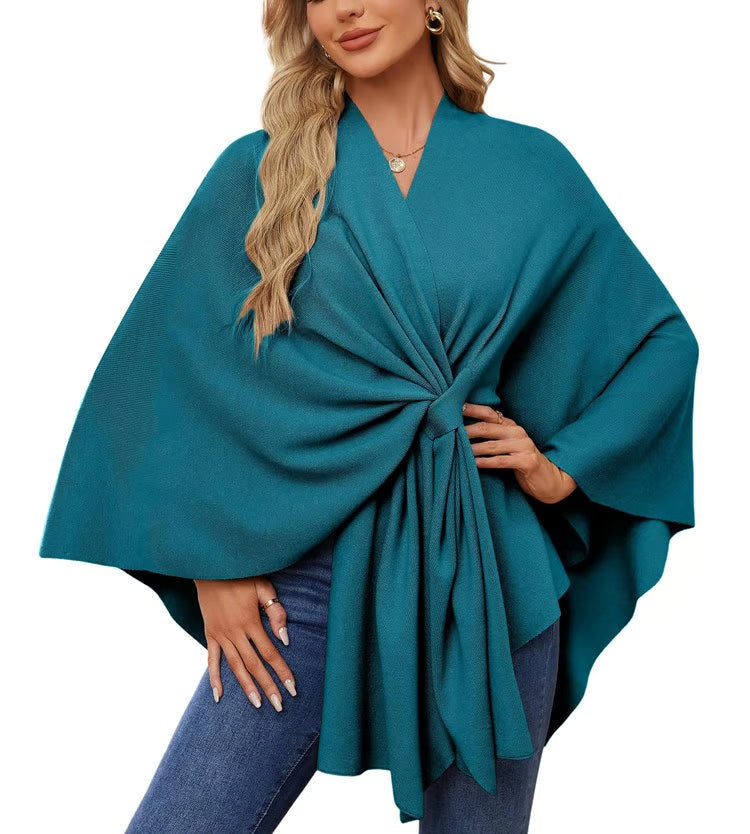 Maegan | Elegante chal tipo poncho con suave apertura frontal