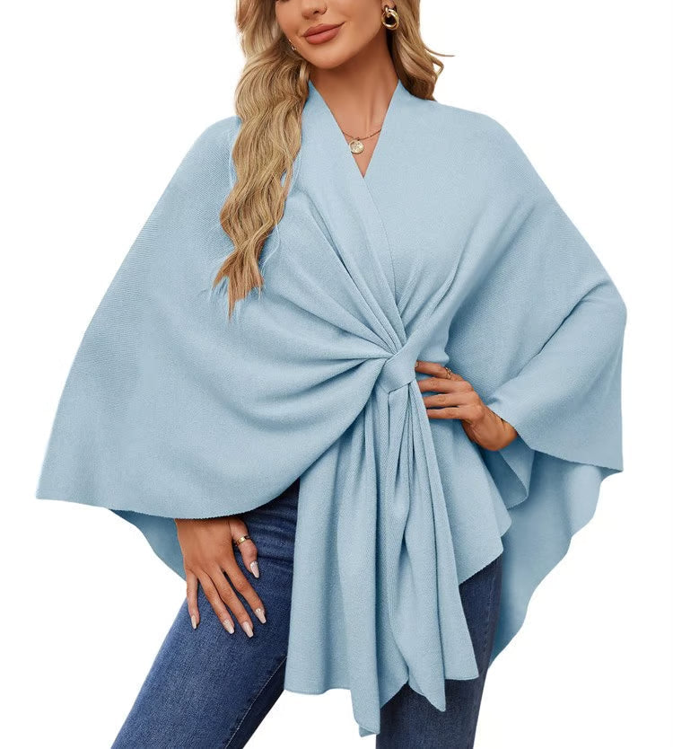 Maegan | Elegante chal tipo poncho con suave apertura frontal